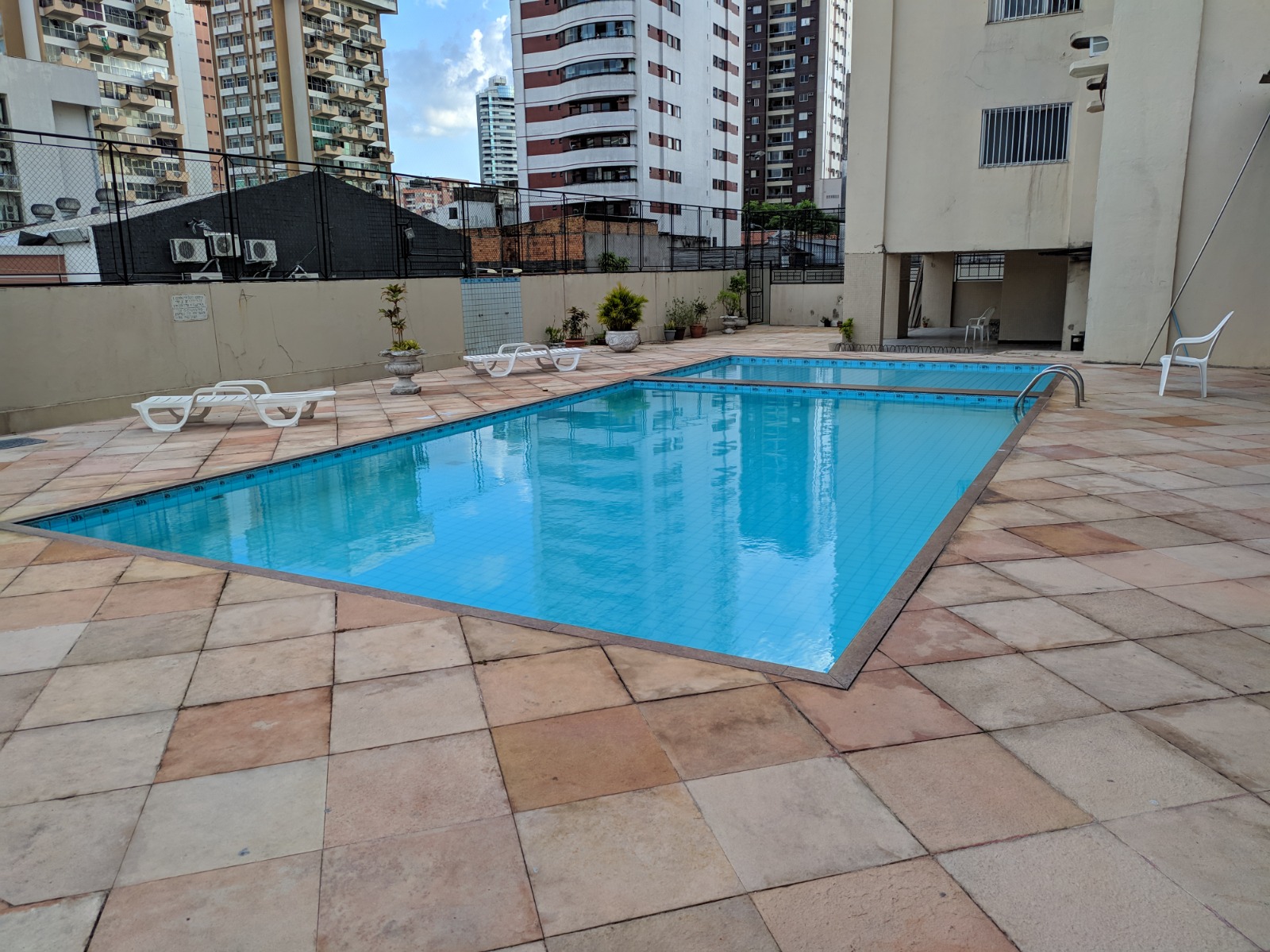 Imagem Apartamento com 4 Quartos para Alugar, 200 m²em Jurunas - Belém