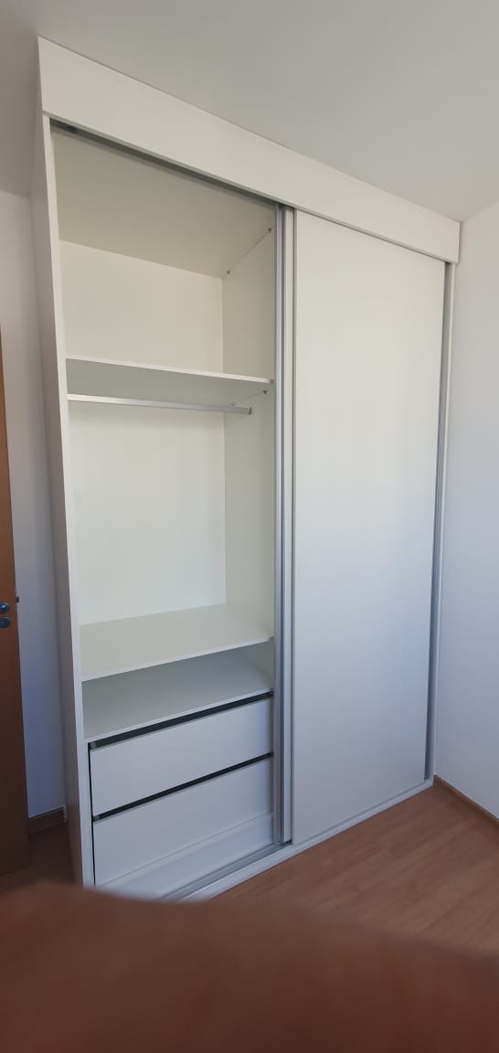 Apartamento com 2 Quartos para Alugar, em Centro - Lauro de Freitas