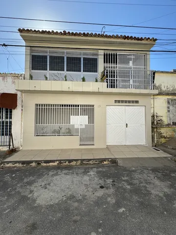 Casa com 3 Quartos à Venda, 110 m²em Jaraguá - Maceió