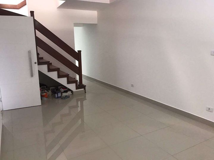 Imagem Sobrado com 3 Quartos à Venda, 180 m² em Jardim Das Indústrias - São José Dos Campos