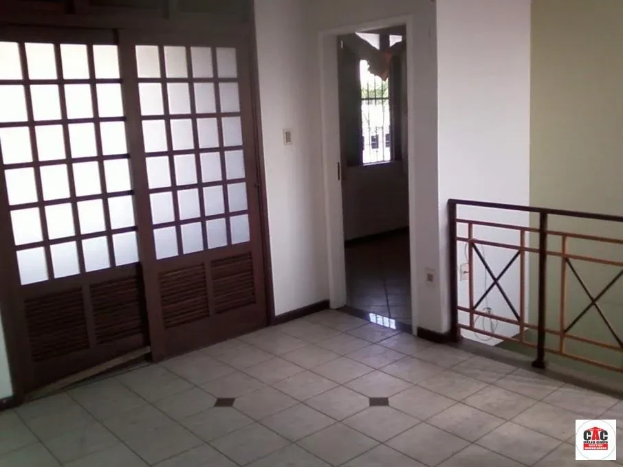 Imagem Casa com 4 Quartos à Venda, 320 m² em Atalaia - Aracaju