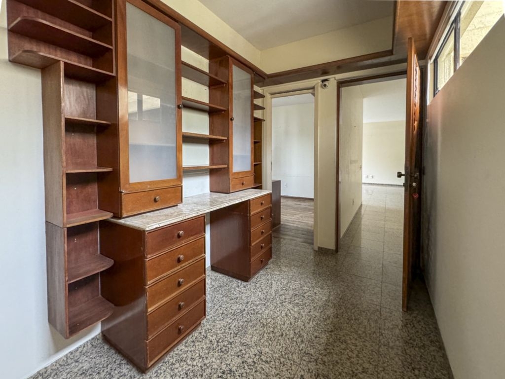 Imagem Apartamento com 4 Quartos à Venda, 215 m²em Meireles - Fortaleza