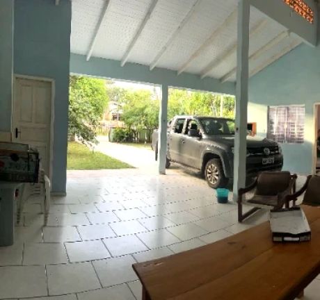 Foto do imóvel: Casa com 3 Quartos à Venda, 141 metros em Cambijú - Itapoá