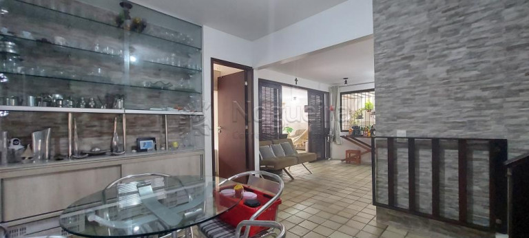 Imagem Casa com 3 Quartos à Venda, 476 m² em Monteiro - Recife