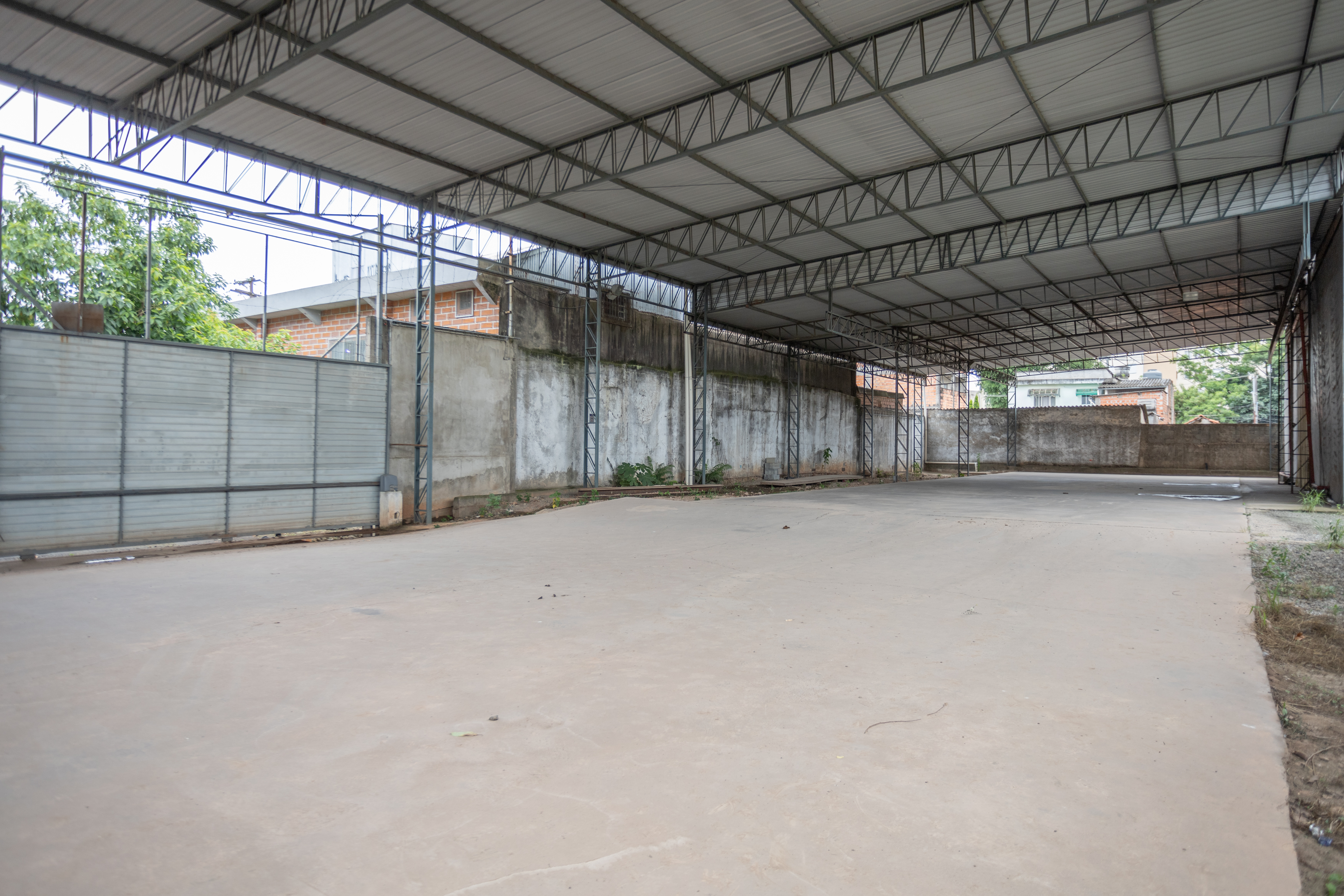 Foto do imóvel: Galpão para Alugar, 4.200 m² em Ayrosa - Osasco