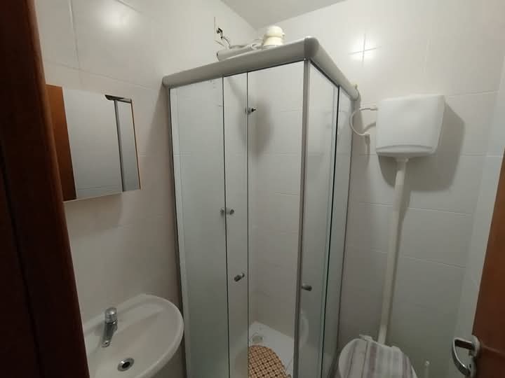 Imagem Casa de Condomínio com 3 Quartos para Alugar, 200 m²em Vila de Abrantes (Abrantes) - Camaçari