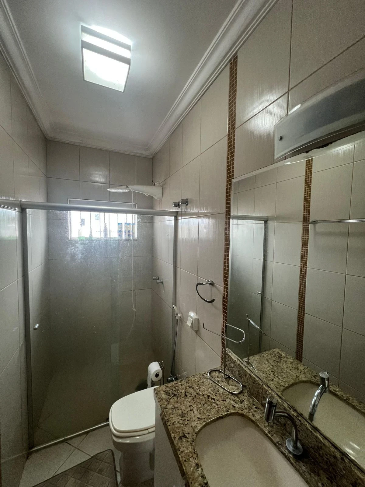 Imagem Sobrado com 4 Quartos à Venda, 200 m² em Jardim Atlântico - Goiânia