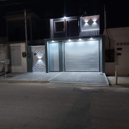 Casa com 3 Quartos à Venda,  em Parque Jóquei Club - Campos dos Goytacazes