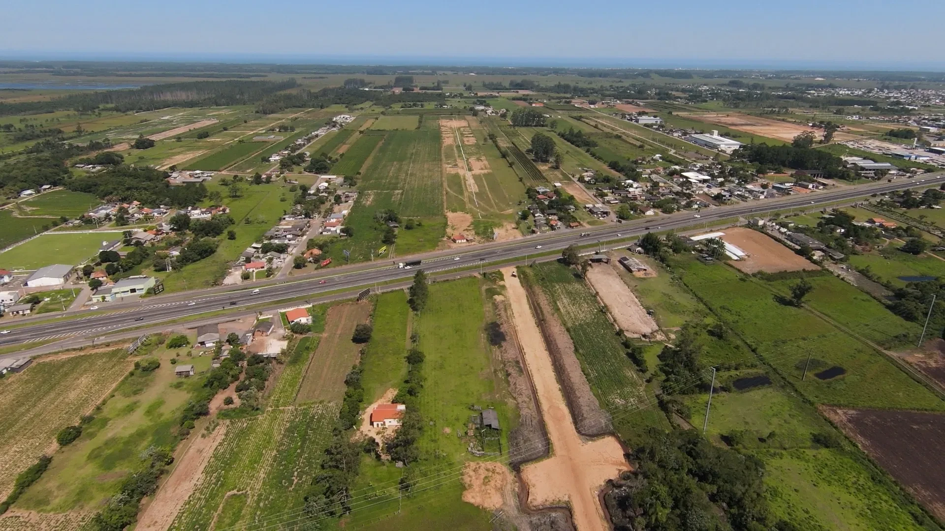Foto do imóvel: Terreno à Venda, 350 m² em Sombrio - Sombrio