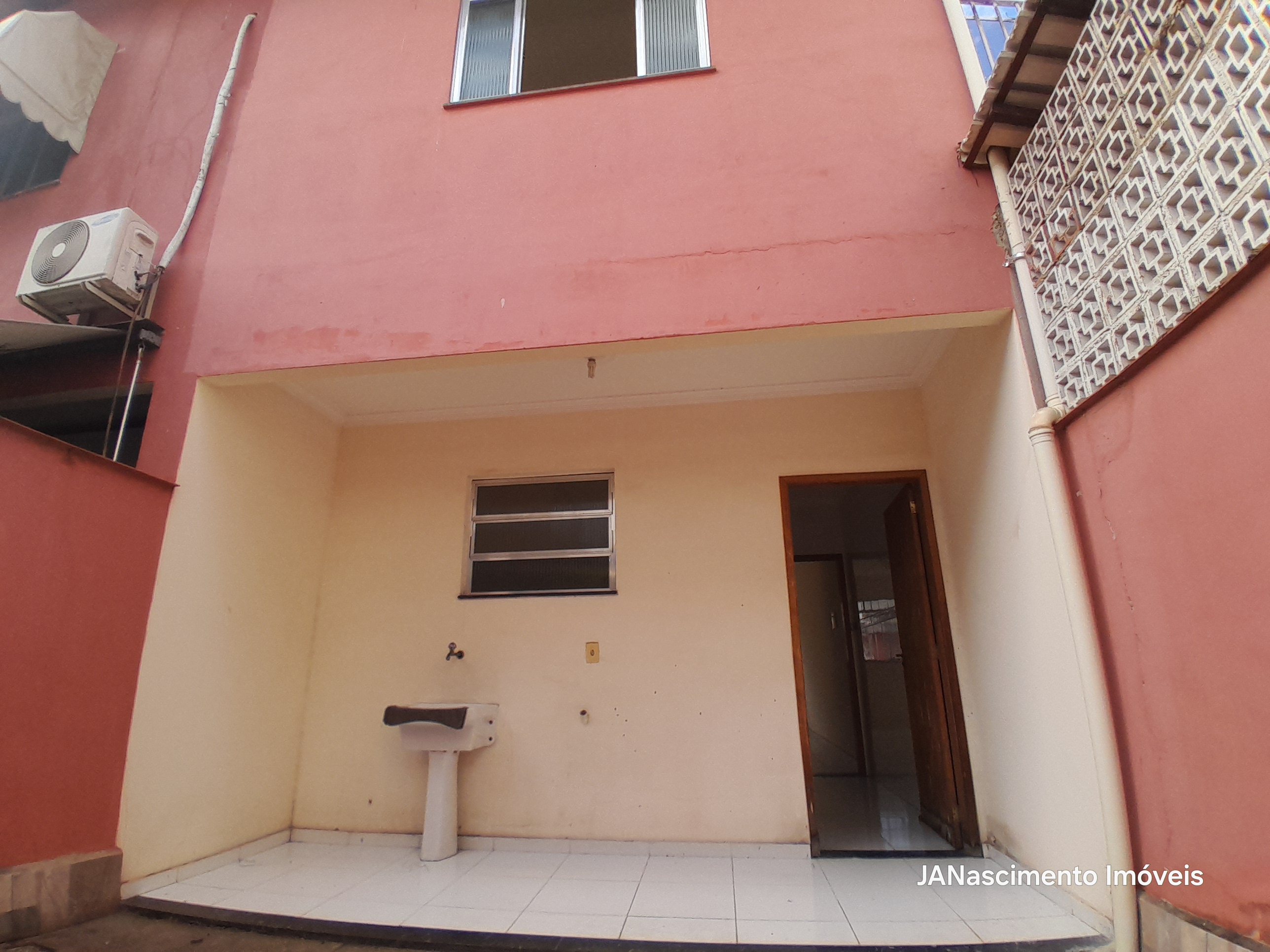 Foto do imóvel: Casa de Condomínio com 2 Quartos à Venda, 87 m² em Bangu - Rio de Janeiro