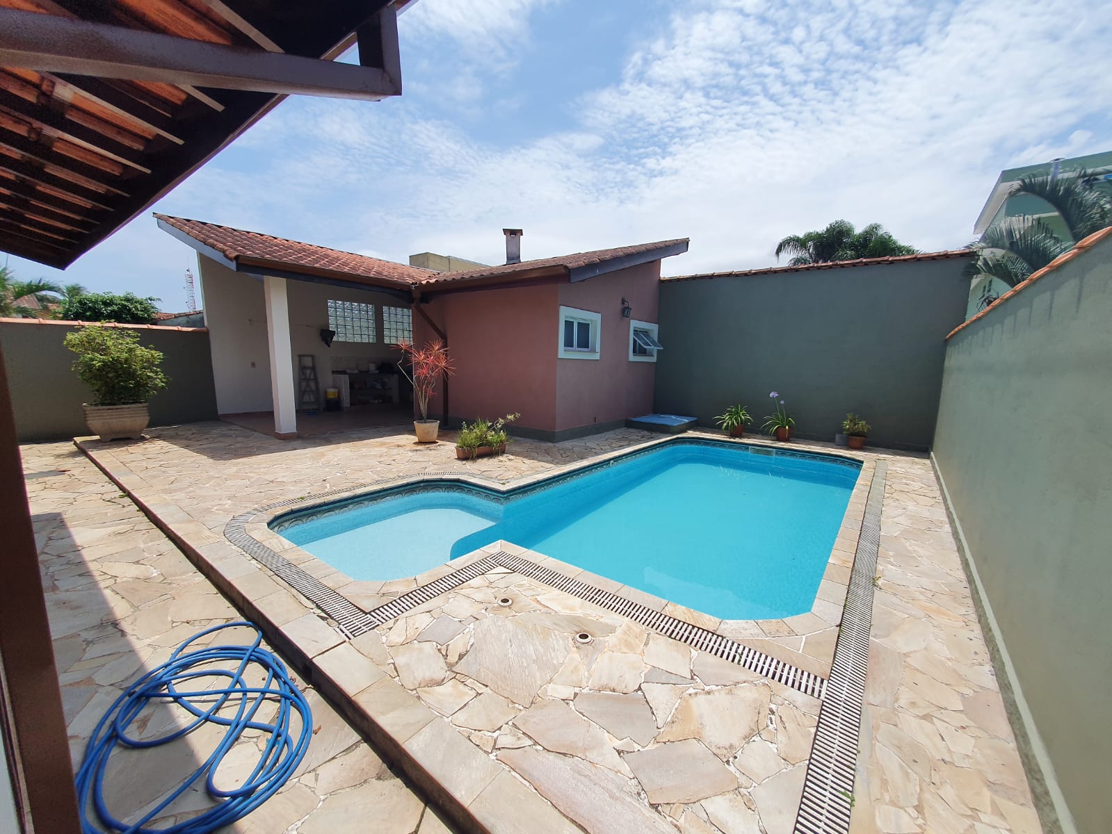 Imagem Casa de Condomínio com 3 Quartos para Alugar, 140 m²em Centro - Bertioga