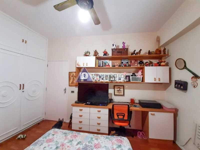 Imagem Apartamento com 4 Quartos à Venda, 150 m²em Copacabana - Rio de Janeiro
