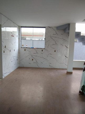 Sobrado com 4 Quartos à Venda, 137 m² em Bom Retiro - Joinville