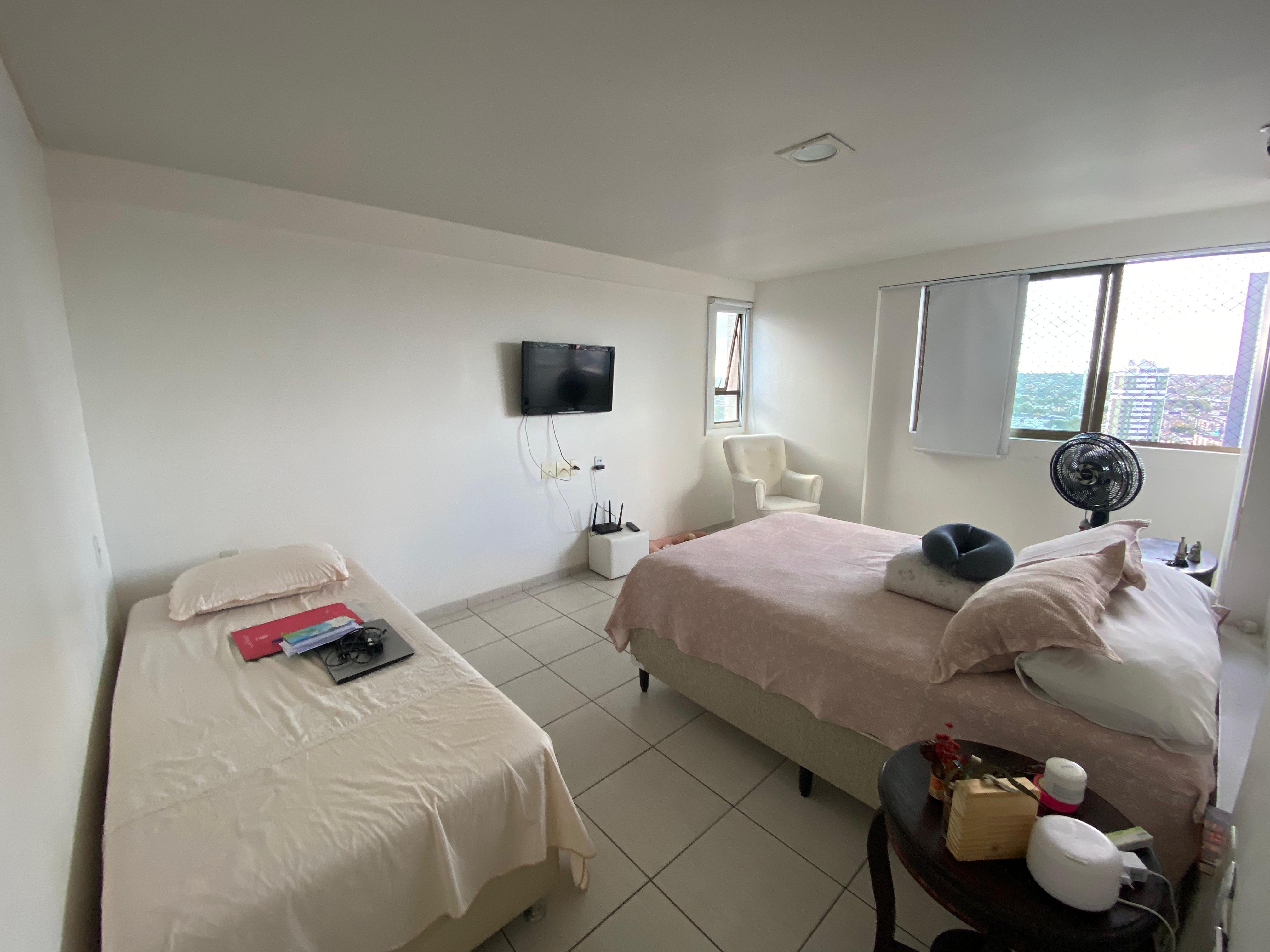 Imagem Apartamento com 4 Quartos à Venda, 165 m²em Encruzilhada - Recife