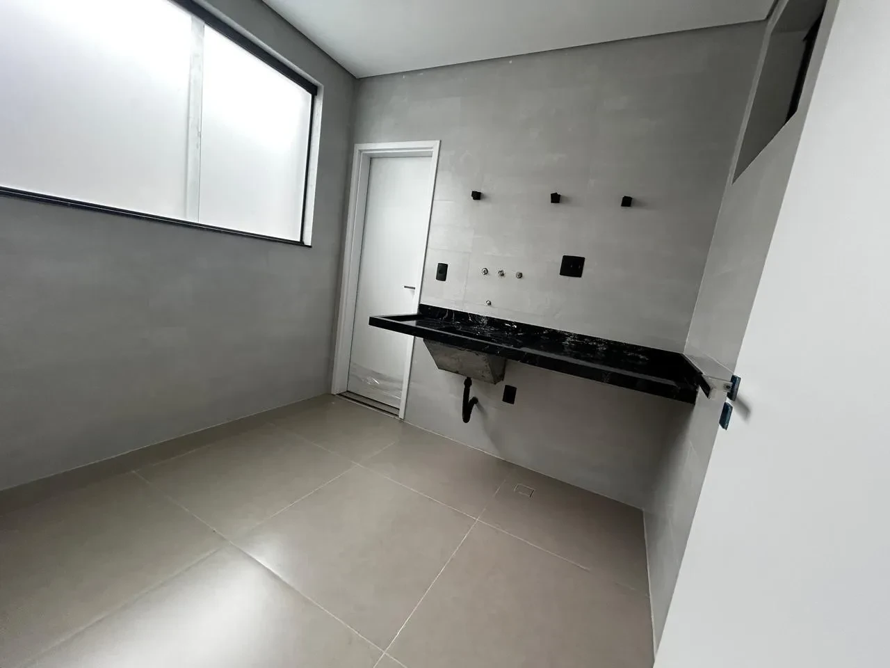 Imagem Casa com 3 Quartos à Venda, 330 m² em Aparecida - Santos