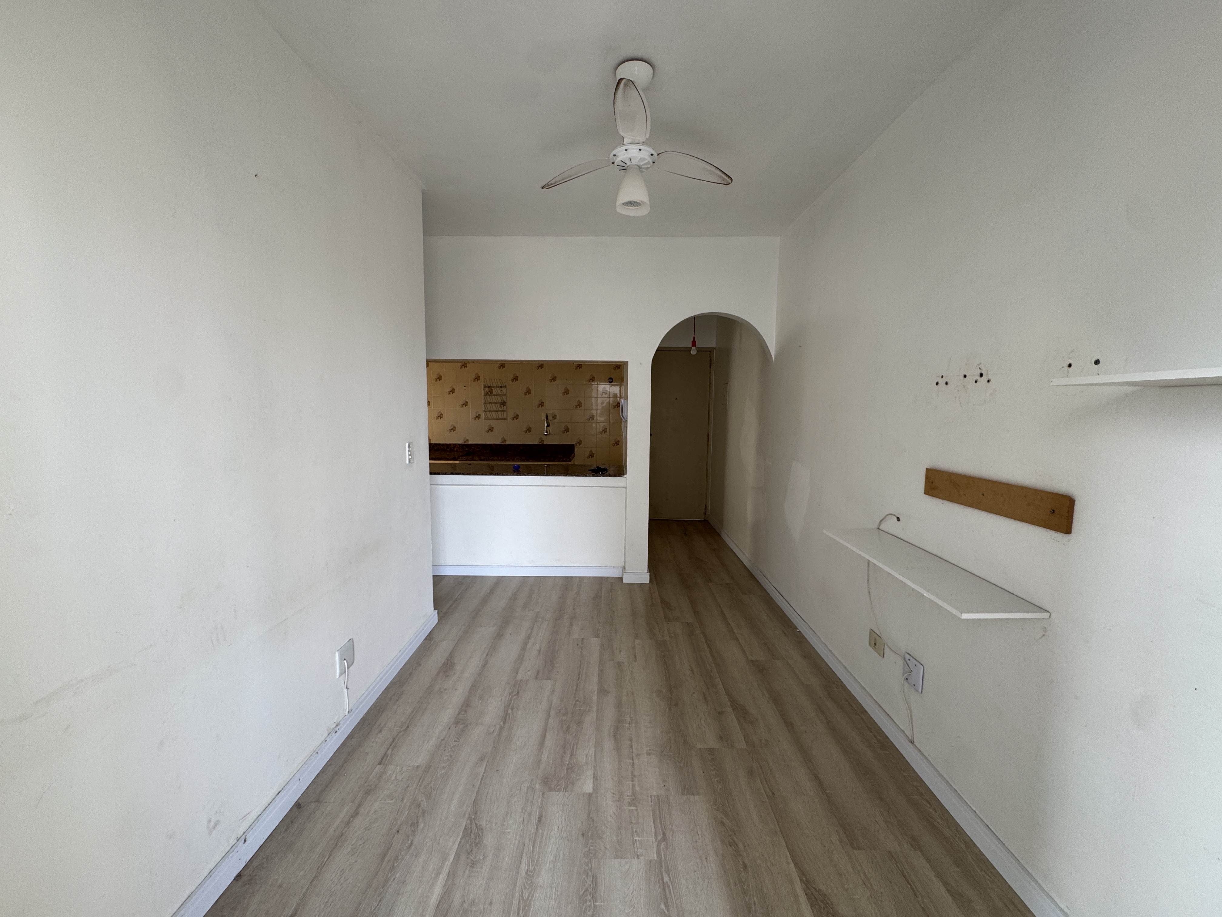 Imagem Apartamento com 1 Quarto à Venda, 42 m² em Caiçara - Praia Grande