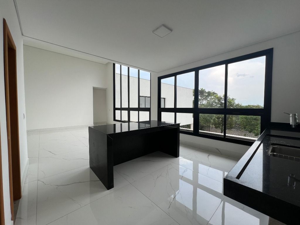 Foto do imóvel: Casa de Condomínio com 4 Quartos à Venda, 260 m² em Várzea - Lagoa Santa