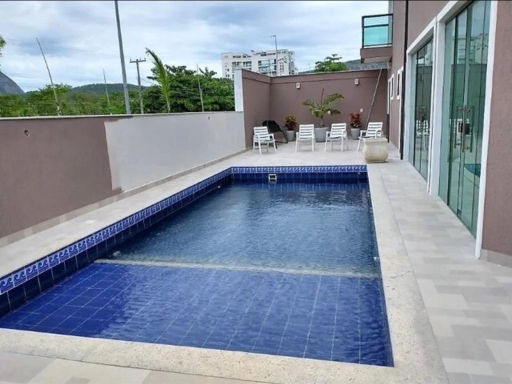 Imagem Casa com 4 Quartos à Venda, 683 m²em Camboinhas - Niterói