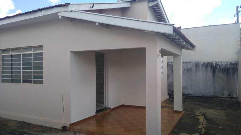 Imagem Casa com 2 Quartos à Venda,  em Amizade - Araçatuba