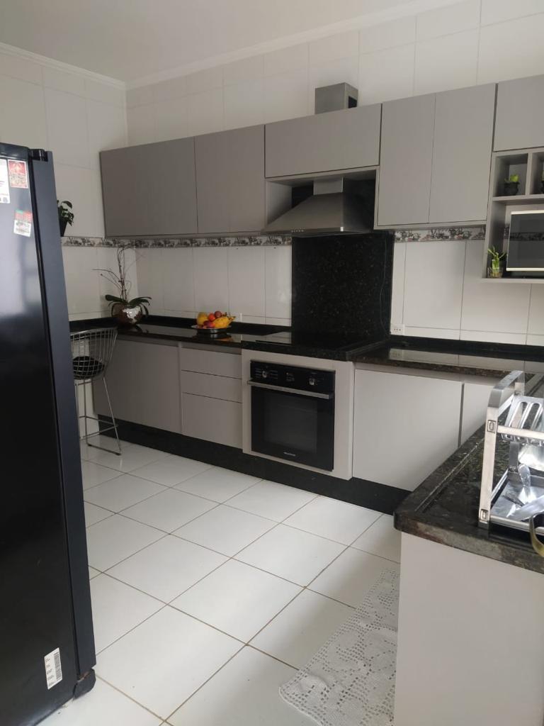 Imagem Casa com 3 Quartos à Venda, 300 m²em Jardim Realce - Suzano