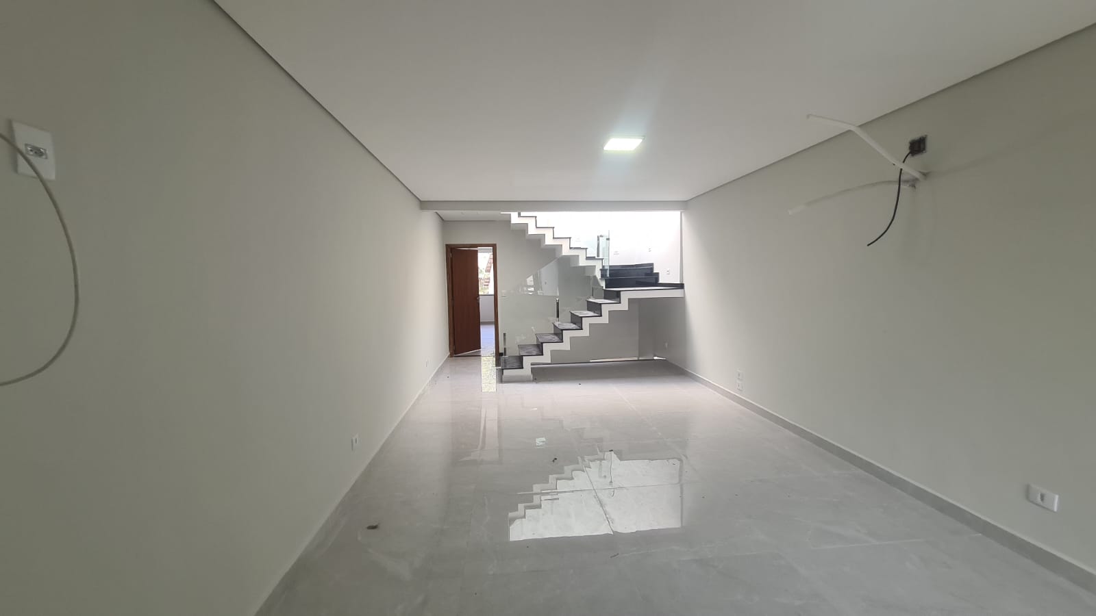 Imagem Sobrado com 3 Quartos à Venda, 235 m²em Jardim Regina - São Paulo