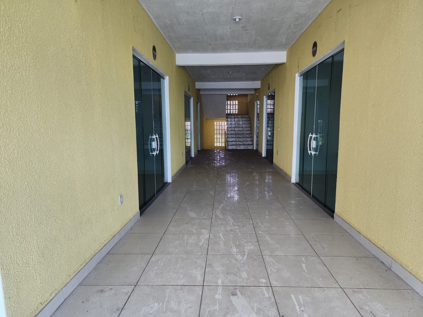 Imagem Imóvel Comercial à Venda, 650 metro em Centro - Simões Filho