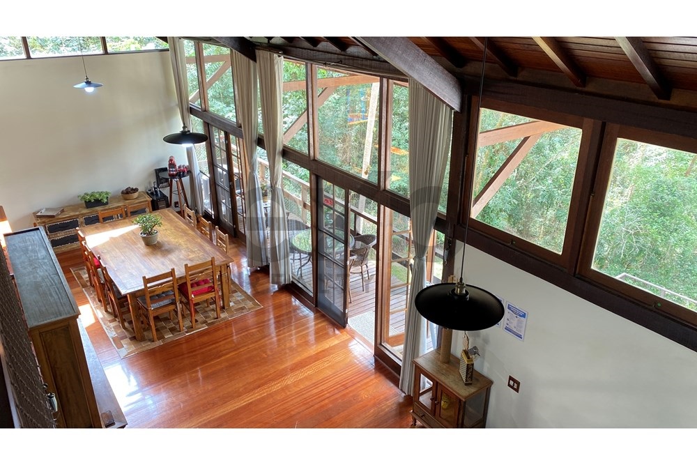 Foto do imóvel: Casa de Condomínio com 5 Quartos à Venda, 317 m² em Itaipava - Petrópolis