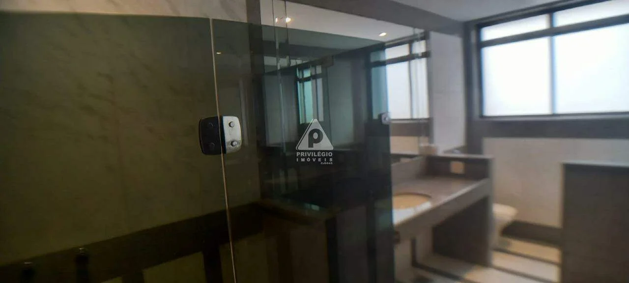 Imagem Apartamento com 6 Quartos à Venda, 470 m²em Ipanema - Rio de Janeiro