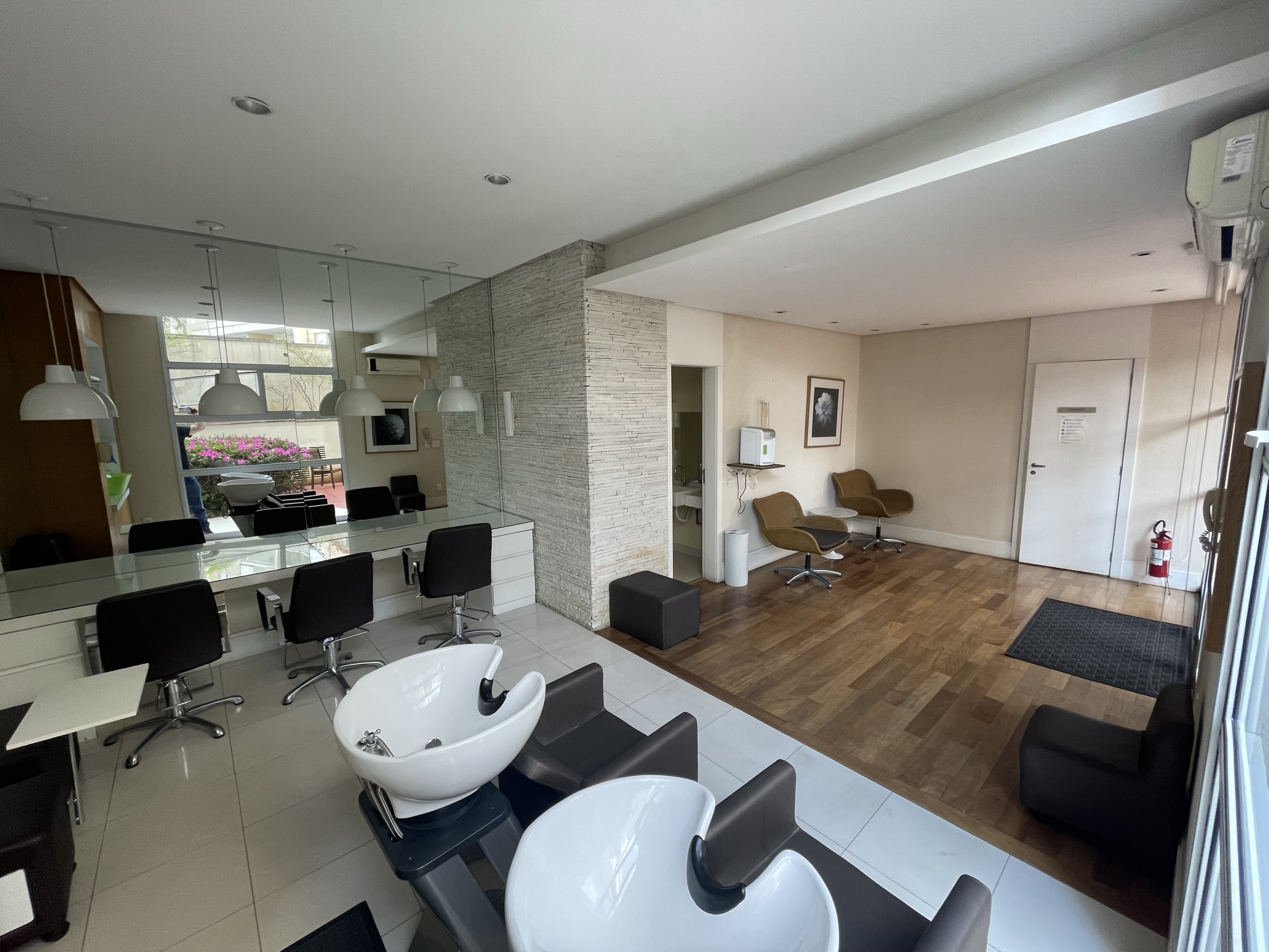 Imagem Apartamento com 3 Quartos à Venda, 77 m²em Água Branca - São Paulo