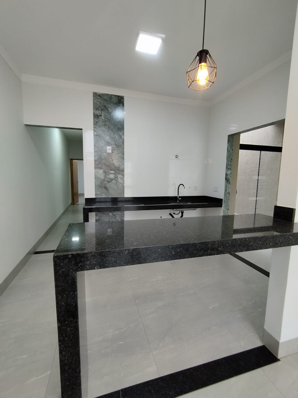 Imagem Casa com 2 Quartos à Venda, 85 m²em Jardim Himalaia - Aparecida de Goiânia