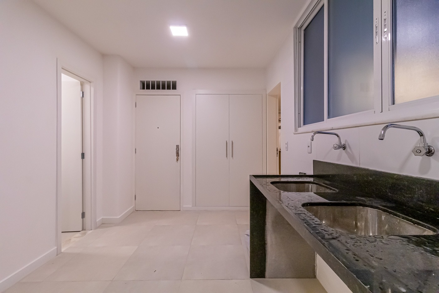 Imagem Apartamento com 4 Quartos à Venda ou Temporada, 330 m²em Copacabana - Rio de Janeiro