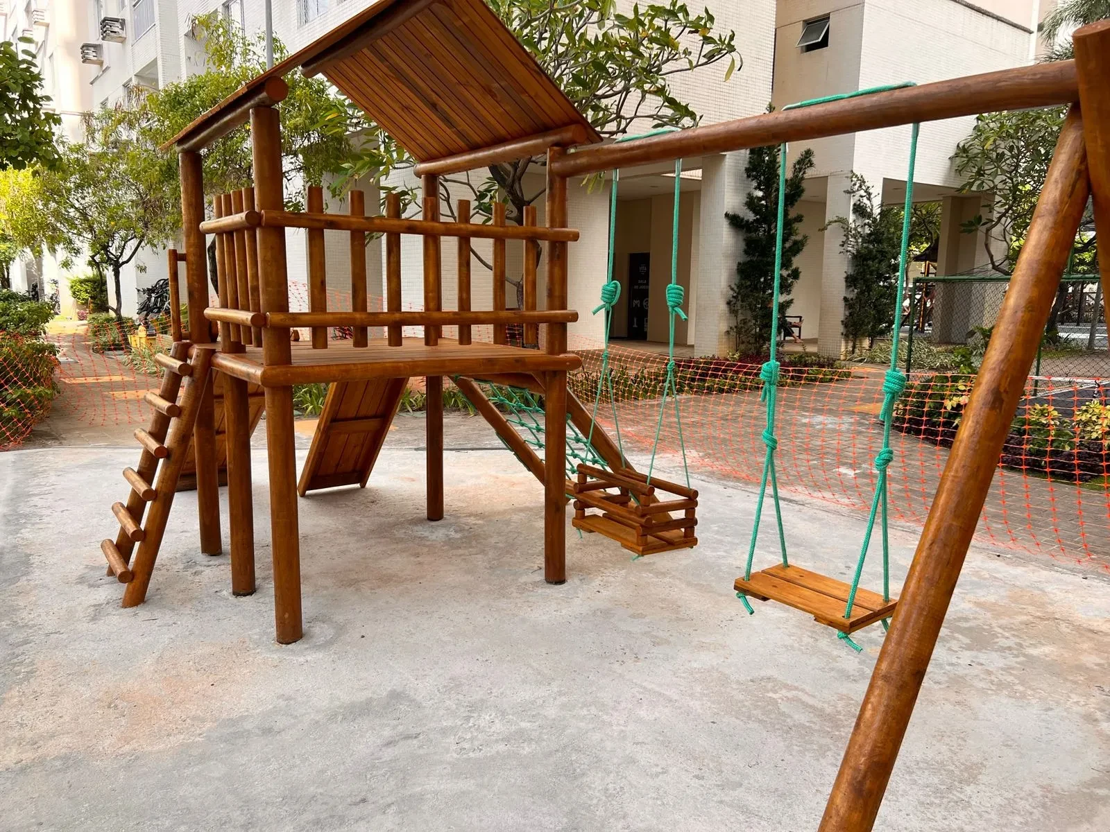 Imagem Apartamento com 2 Quartos para Alugar, 72 metros em Imbiribeira - Recife