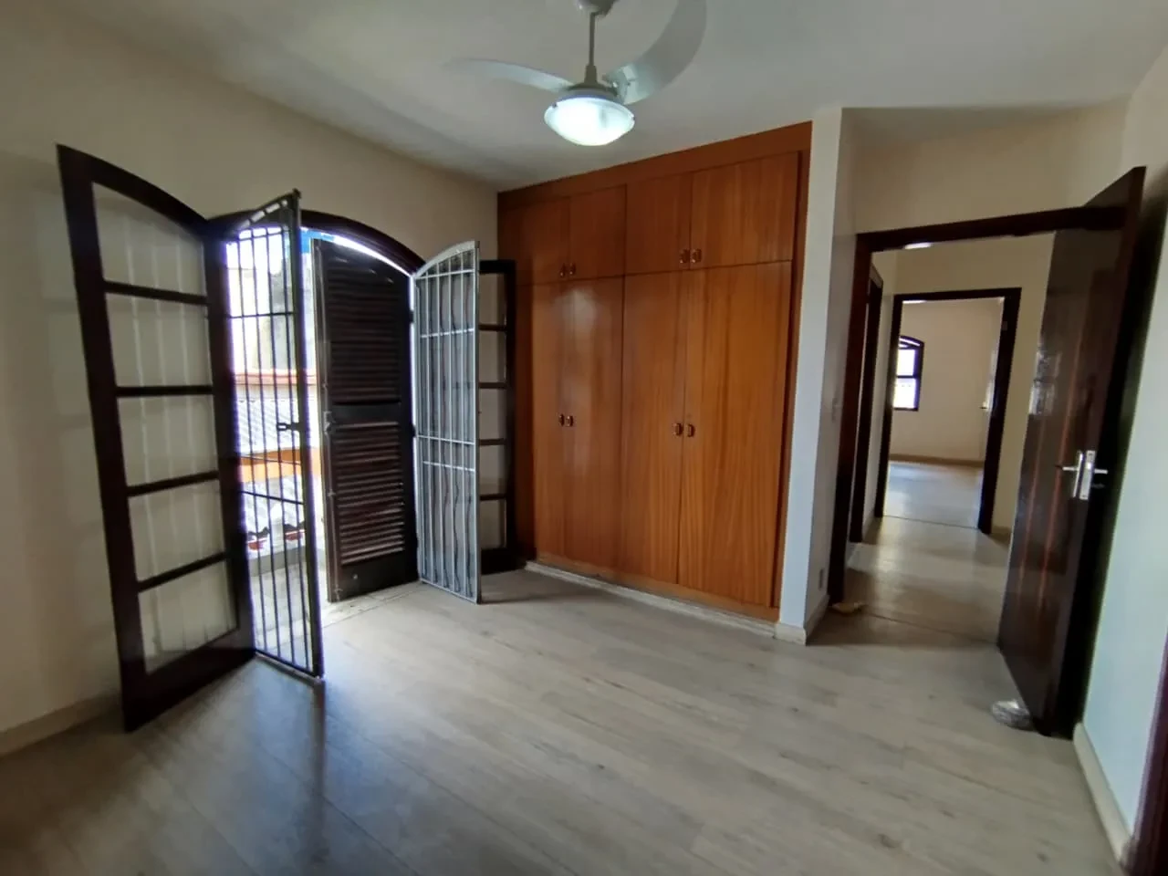 Imagem Sobrado com 3 Quartos à Venda, 250 m² em Vila Nhocune - São Paulo