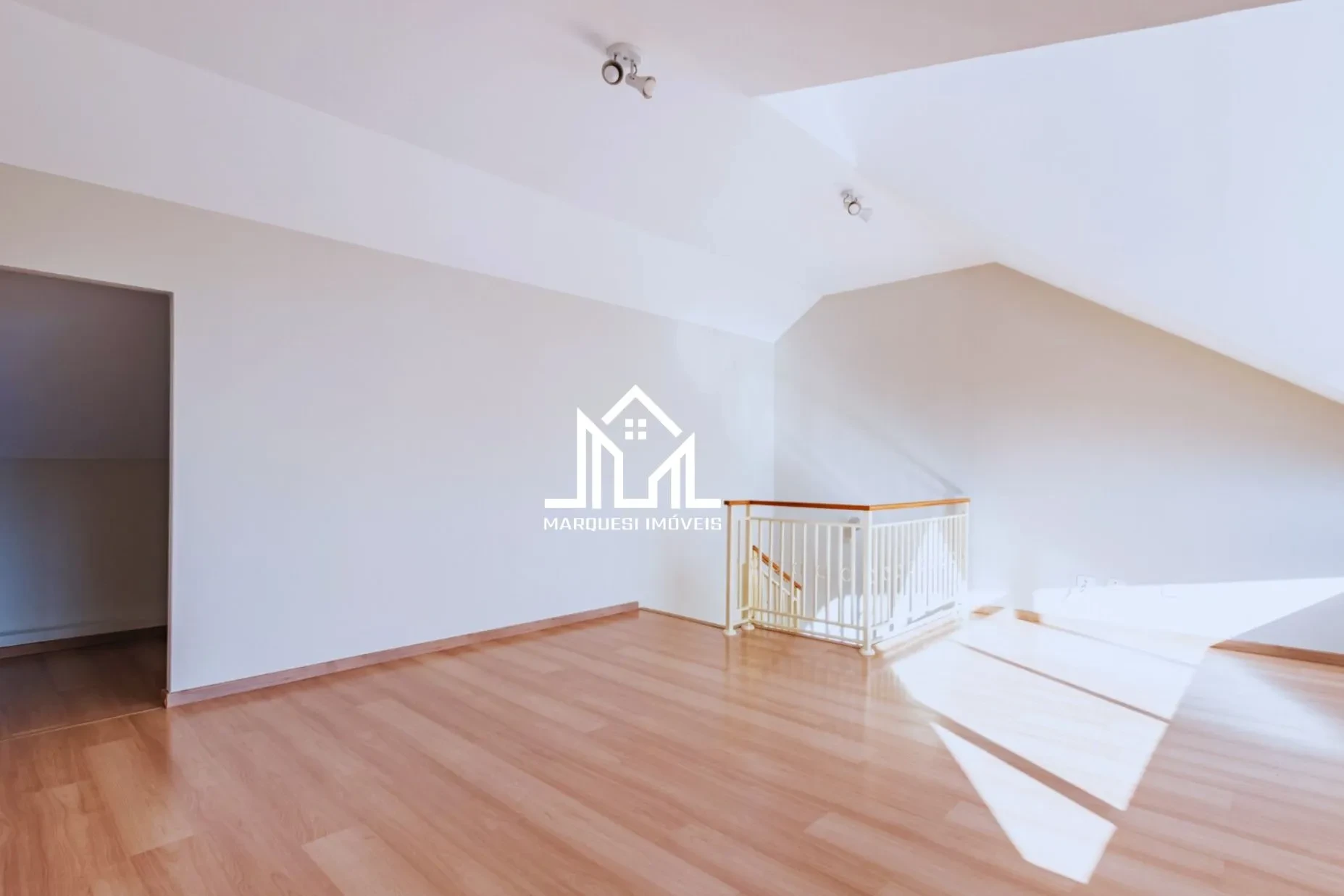 Imagem Casa de Condomínio com 3 Quartos à Venda, 162 m² em Bom Retiro - Curitiba