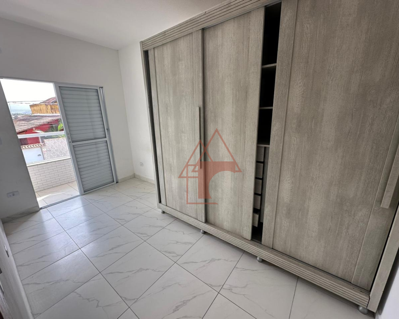 Imagem Casa com 2 Quartos à Venda, 75 m² em Caiçara - Praia Grande