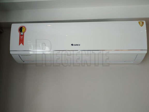 Imagem Apartamento com 2 Quartos à Venda, 67 m² em Centro - Florianópolis