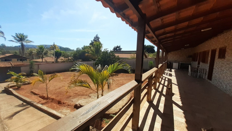 Imagem Casa com 2 Quartos à Venda, 180 m² em Planalto - Mateus Leme