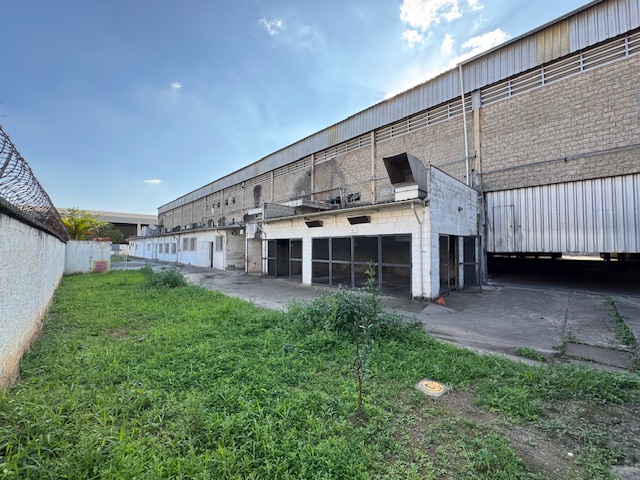Foto do imóvel: Galpão para Alugar, 6.200 m² em Industrial Anhangüera - Osasco