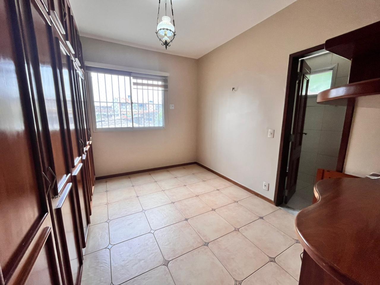 Foto do imóvel: Apartamento com 3 Quartos para Alugar, 100 m² em Pedreira - Belém