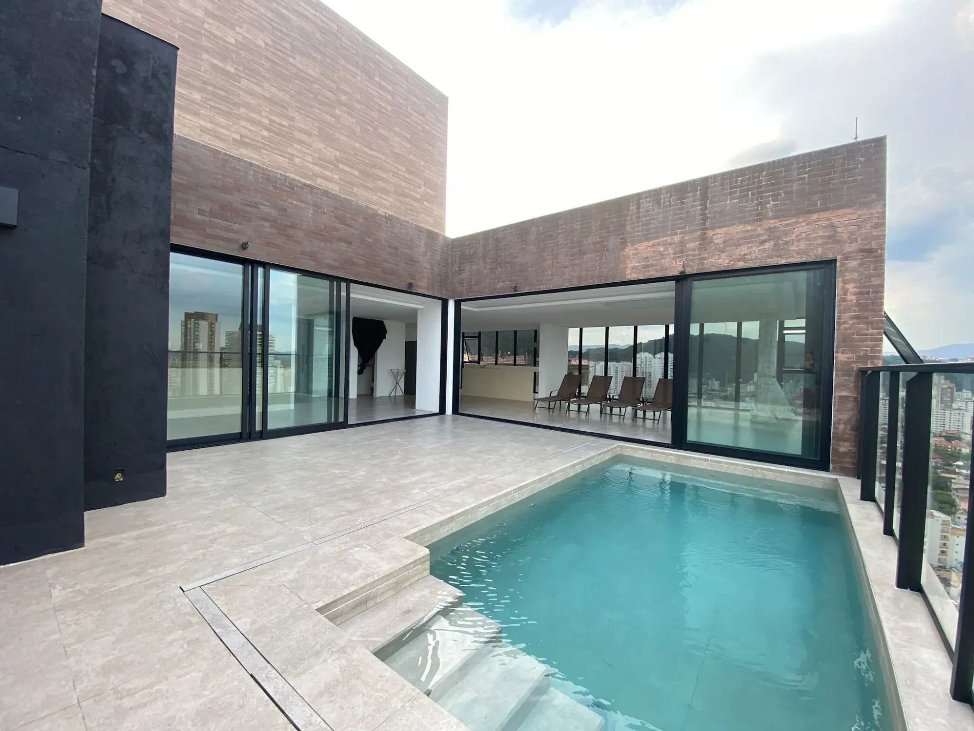 Cobertura com 4 Quartos à Venda, 320 m² em José Menino - Santos