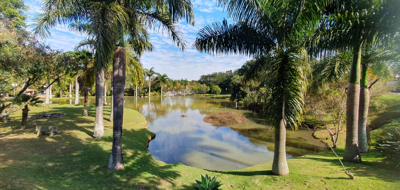 Imagem Casa de Condomínio com 3 Quartos à Venda, 1.000 m²em Jardim Tereza Cristina - Jundiaí