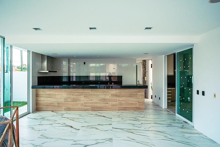 Imagem Casa de Condomínio com 5 Quartos à Venda, 710 m² em Gruta de Lourdes - Maceió