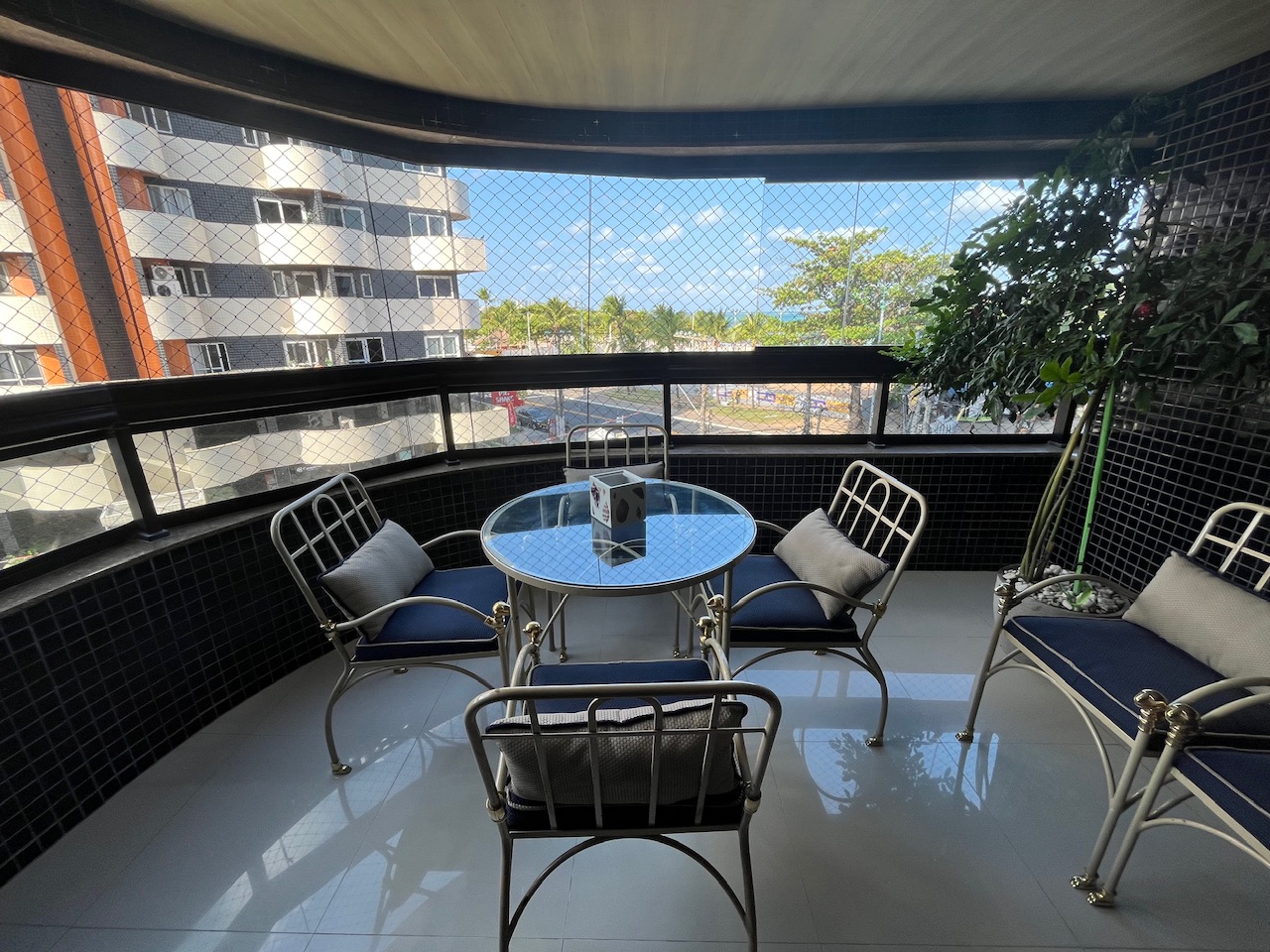 Foto do imóvel: Apartamento com 4 Quartos à Venda, 195 m² em Pajuçara - Maceió