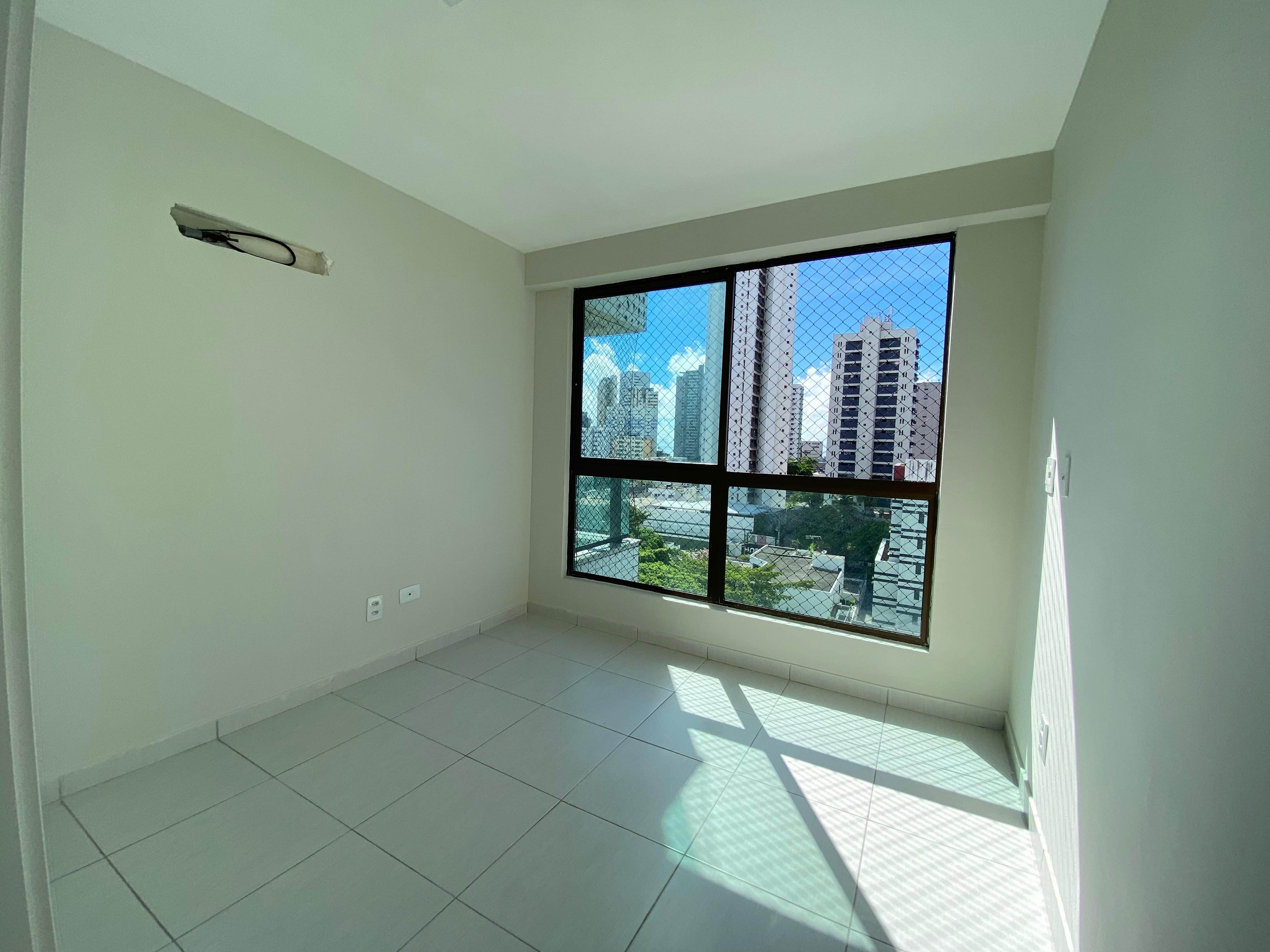 Imagem Apartamento com 4 Quartos à Venda, 136 m²em Boa Viagem - Recife