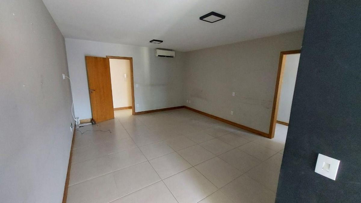 Imagem Casa com 4 Quartos à Venda, 180 m²em Largo da Batalha - Niterói