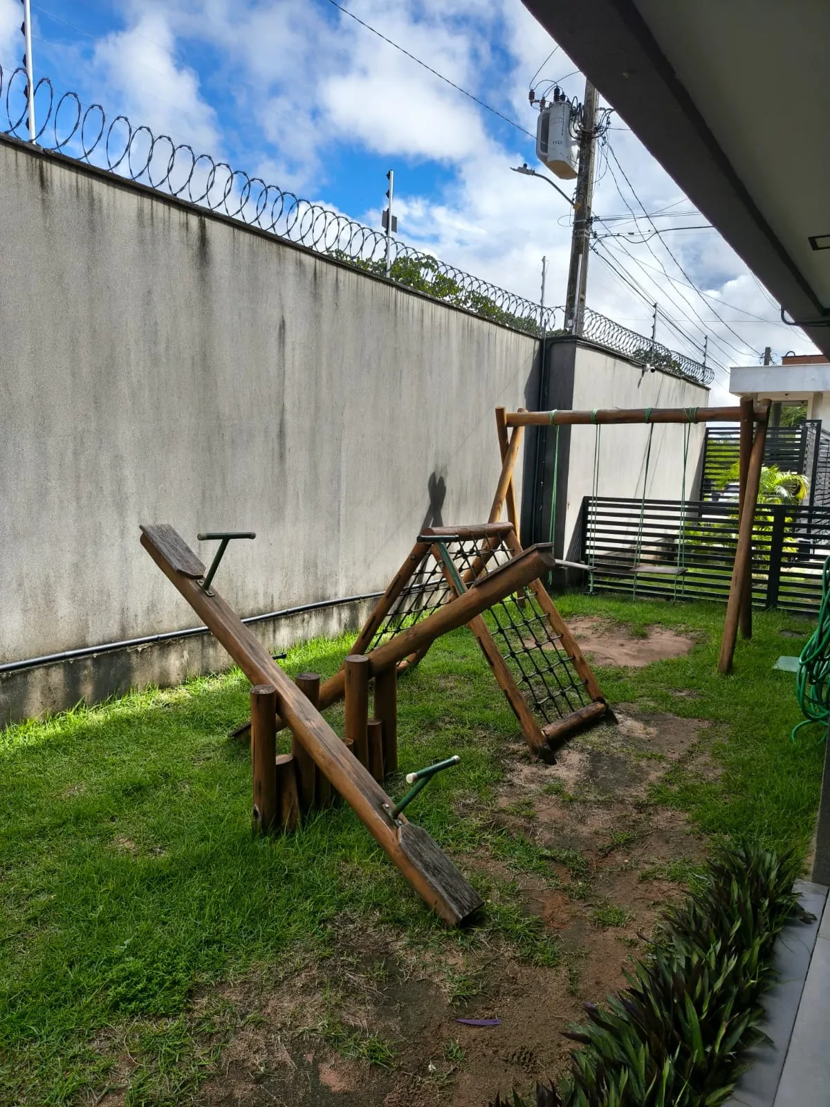 Imagem Casa de Condomínio com 2 Quartos à Venda, 61 m² em Parque das Árvores - Parnamirim
