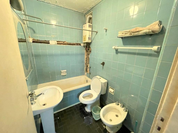 Imagem Apartamento com 2 Quartos à Venda, 60 m² em Copacabana - Rio de Janeiro