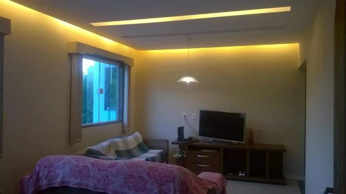 Imagem Casa com 3 Quartos à Venda, 210 m²em Itapeba - Maricá