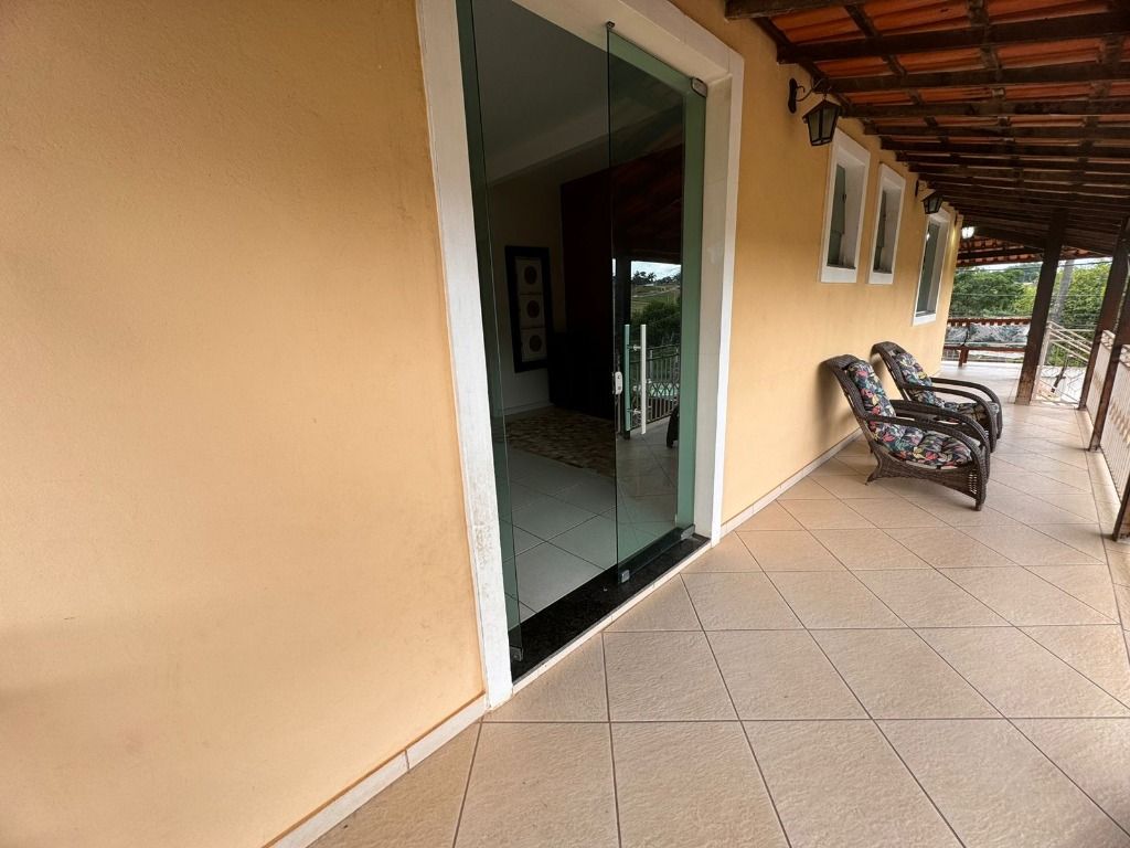 Imagem Casa com 4 Quartos à Venda, 249 m² em Tijuca - Contagem