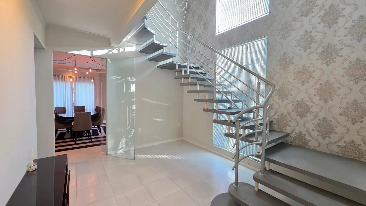 Foto do imóvel: Casa com 4 Quartos à Venda ou Locação, 378 m² em Pedra Branca - Palhoça